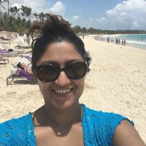 Meet your Posher, Bela